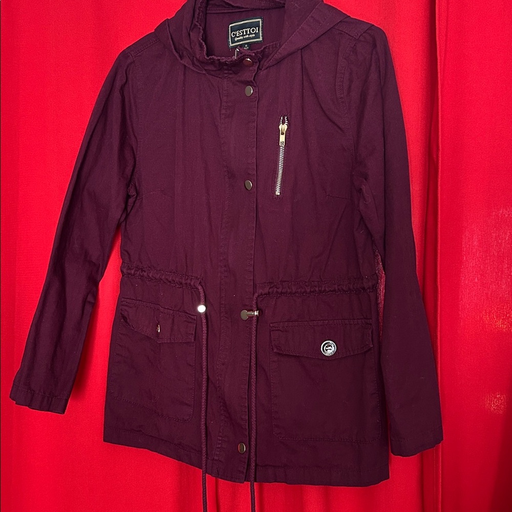 Women’s C’Est Toi Burgundy Cargo Jacket. Size Large